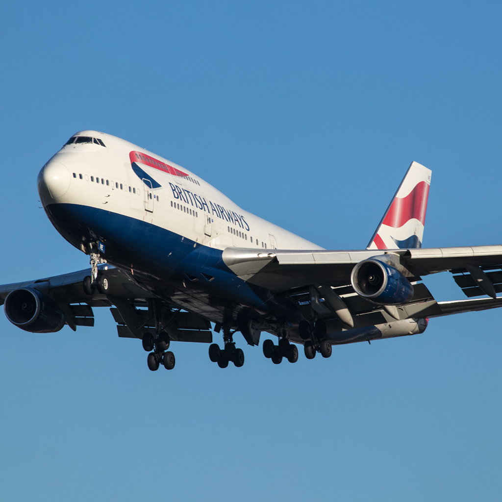 Aviationtag British Airways - Boeing 747 - G-CIVE White